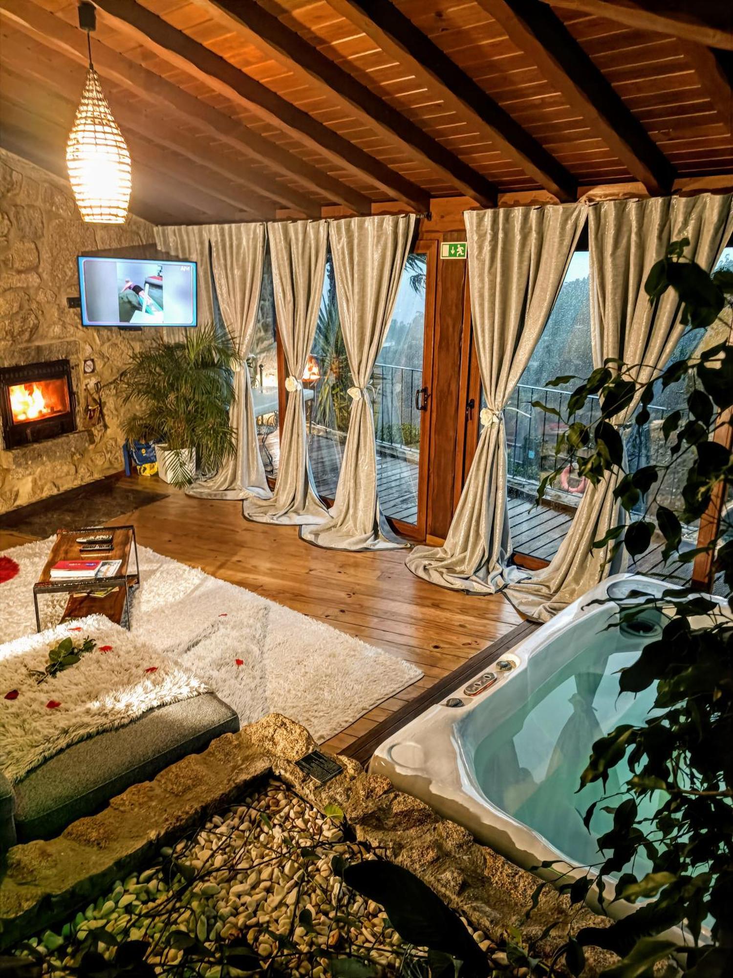 Hotel Casa Favo De Mel - Jacuzzi Privado & Lareira - Piscina Arcos de Valdevez Exterior foto